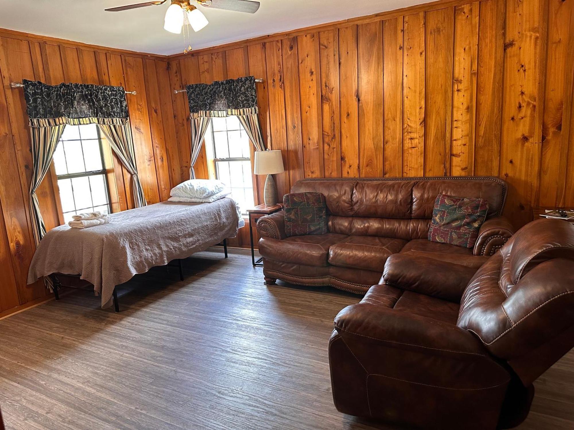 Turn On Inn Lake Village Chambre photo